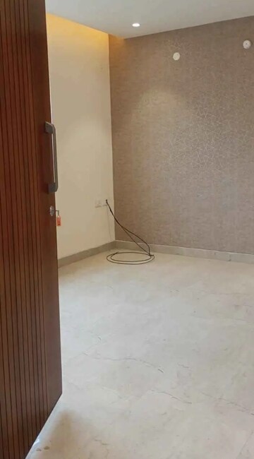 Bathroom in 3 BHK Apartment at Prestige Beverly Hills, Kokapet – for Rent