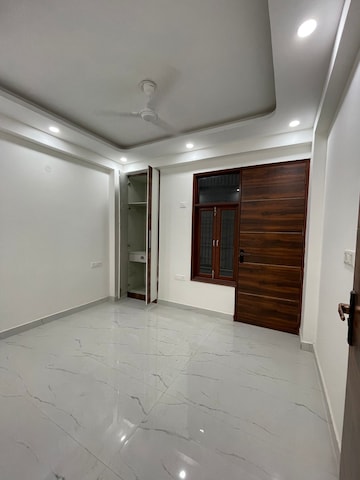 Room in 2 BHK Builder Floor at Chattarpur – for Rent