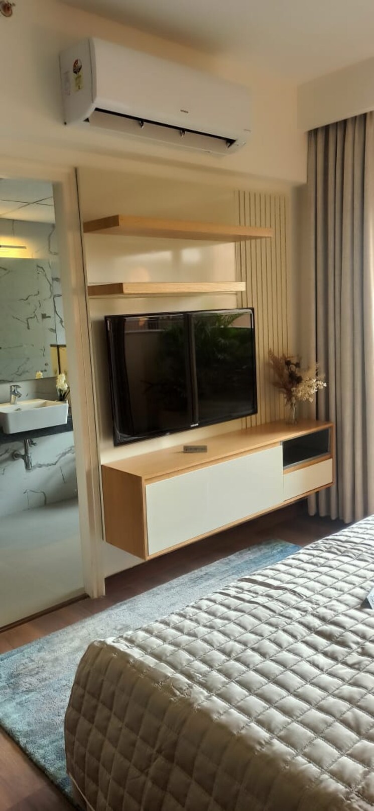 Bedroom, smart-world-orchard 3.5 Bedroom 1626 Sq.Ft. Builder Floor In Sector 61 Gurgaon 8936145