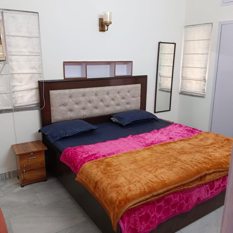 Bedroom, saket 3 Bedroom 200 Sq.Yd. Builder Floor In Saket Delhi 8936166