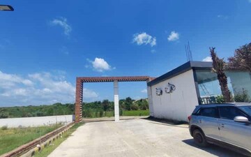Plot For Sale in Solra