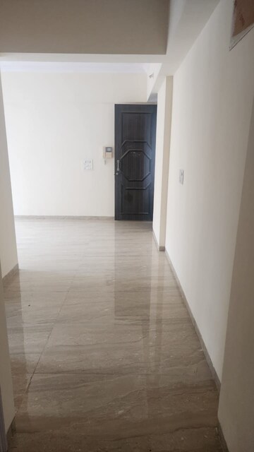 Room in 2 BHK Apartment at Kukreja Hari Kunj 3, Chembur – for Rent