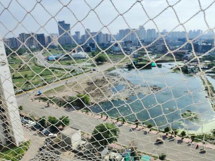  Parking, amrapali-zodiac 3.5 Bedroom 1550 Sq.Ft. Apartment In Sector 120 Noida 8936221