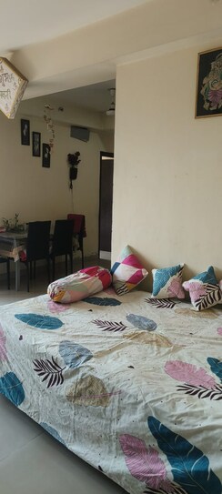 2 BHK + Study Room Apartment For Sale in Panchsheel Greens II