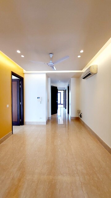 Room in 4 BHK Builder Floor at Vasant Vihar – for Rent