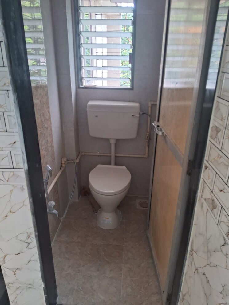 Bathroom, starwing-apurva-residencies 1.5 Bedroom 600 Sq.Ft. Apartment In Andheri East Mumbai 8936243