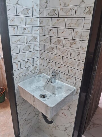 Bathroom in 1.5 BHK Apartment at Starwing Apurva Residencies, Andheri East – for Rent