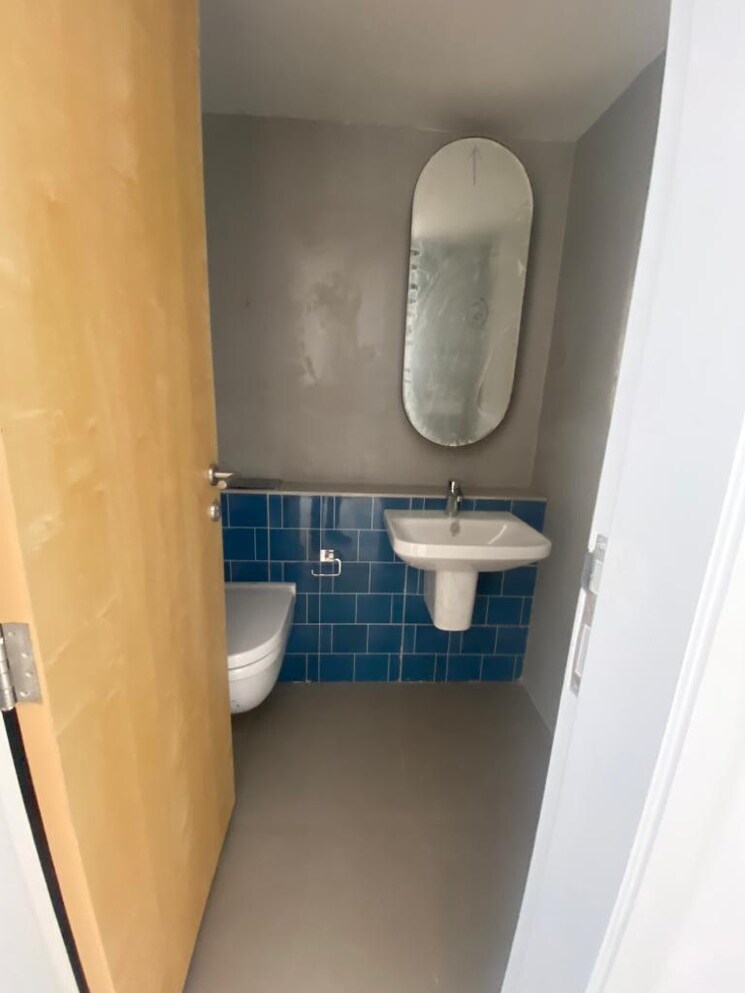 Bathroom, lodha-aura 3 Bedroom 812 Sq.Ft. Apartment In Wadala Mumbai 8936312