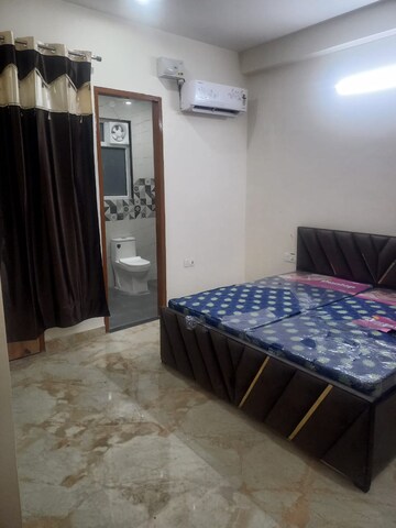 Bedroom in Studio Builder Floor at Sector 46 – for Rent