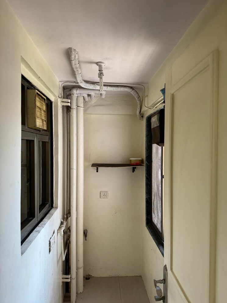 undefined, raheja-sherwood 3 Bedroom 1300 Sq.Ft. Apartment In Goregaon East Mumbai 8936359