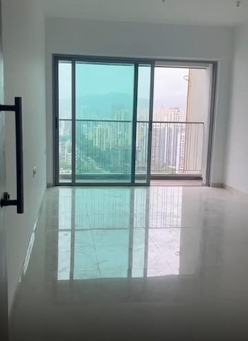 2 BHK Apartment For Rent in Kalpataru Immensa C, Kolshet Road