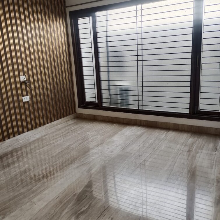 Cover Image, kalkaji 3 Bedroom 1800 Sq.Ft. Builder Floor In Kalkaji Delhi 8936406