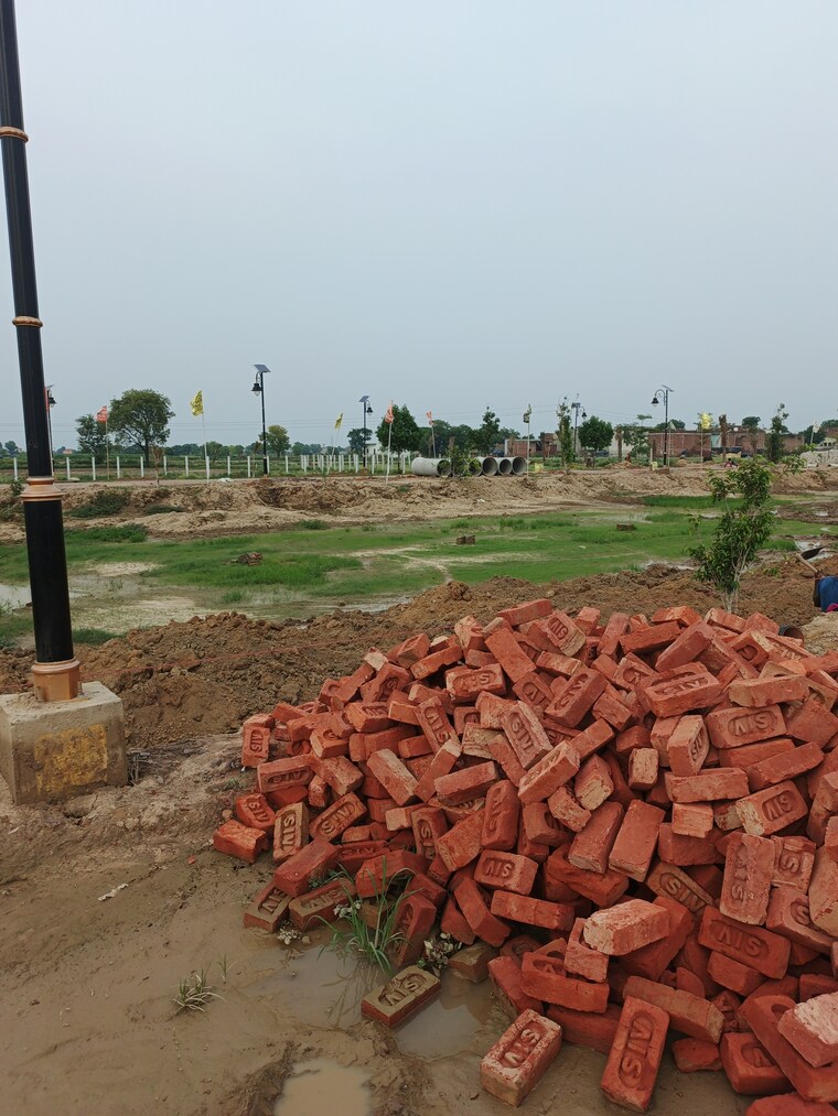 undefined, bhikam pur  100 Sq.Yd. Plot In Bhikam Pur Aligarh 8936409