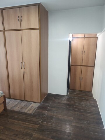 Room in 1 BHK Apartment at Bandra West – for Rent