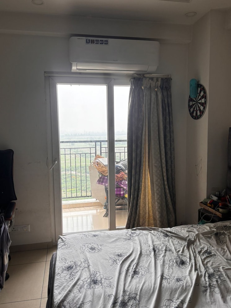 Bedroom, gulshan-botnia 2.5 Bedroom 1160 Sq.Ft. Apartment In Sector 144 Noida 8936441