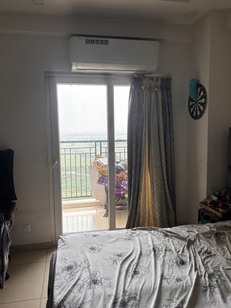 Bedroom, gulshan-botnia 2.5 Bedroom 1160 Sq.Ft. Apartment In Sector 144 Noida 8936441