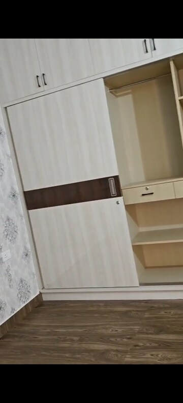 Furnished Amenities in 3 BHK Apartment at Ambience Courtyard, Manikonda – for Rent