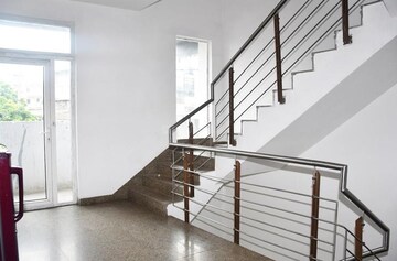 Staircase in  Pg at Sector 46 – for Rent