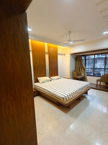 Bedroom in 3 BHK Apartment at Khar West – for Rent