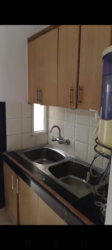 Kitchen in 4 BHK Apartment at Omaxe Royal Residency, Sector 44 – for Rent