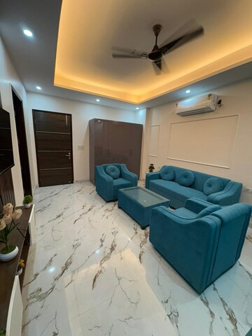 Bedroom in 1 BHK Builder Floor at Sector 42 – for Rent