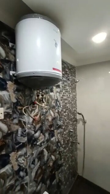 Furnished Amenities in 2 BHK Builder Floor at Kishangarh – for Rent