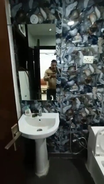 Bathroom in 2 BHK Builder Floor at Kishangarh – for Rent