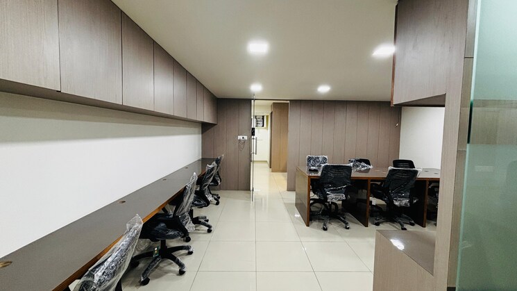 Team Area, shilp-epitome Commercial Office Space 1306 Sq.Ft. In Bodakdev Ahmedabad 8936501