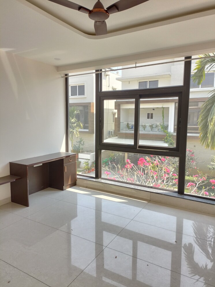 Bedroom, muppas-indraprastha 4 Bedroom 3410 Sq.Ft. Villa In Tellapur Hyderabad 8936536