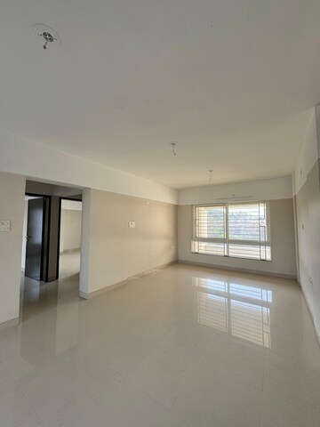 Room in 2 BHK Apartment at Pride Panorama, Senapati Bapat Road – for Rent