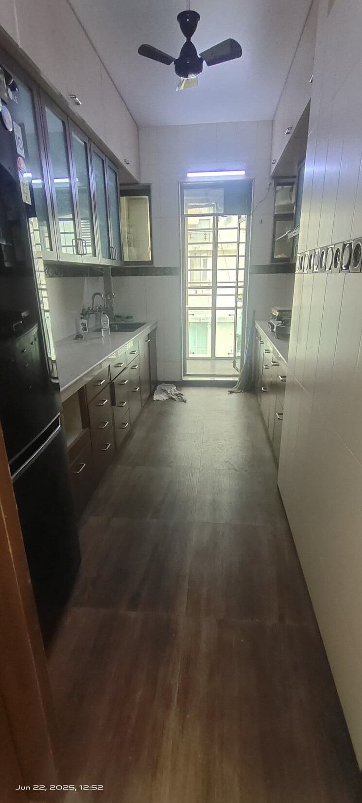 Kitchen, khar west 2 Bedroom 850 Sq.Ft. Apartment In Khar West Mumbai 8936587