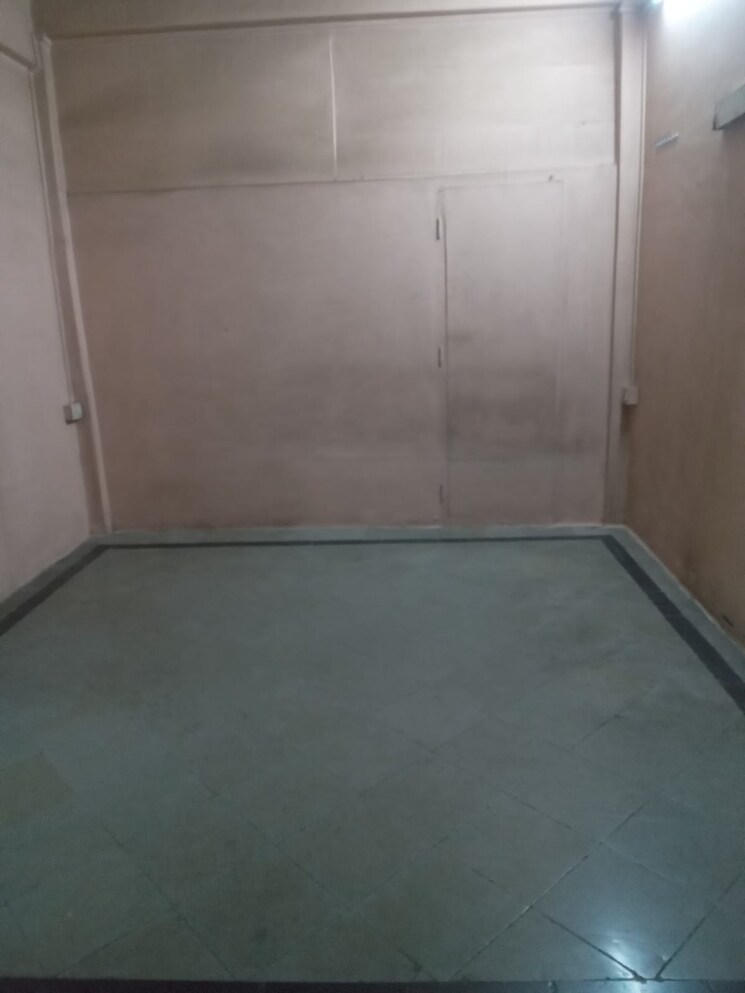 Room, mahim west 1 Bedroom 450 Sq.Ft. Apartment In Mahim West Mumbai 8936545