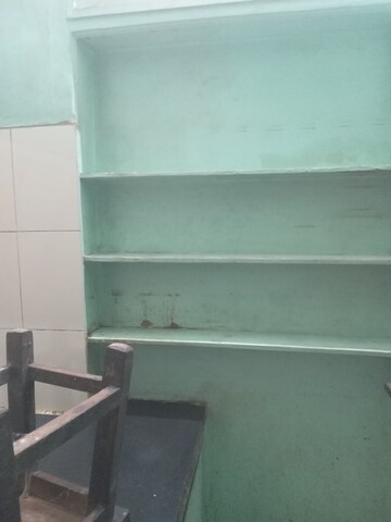 Furnished Amenities in 1 BHK Apartment at Mahim West – for Rent