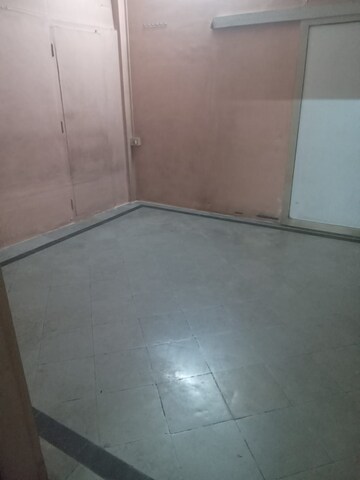 Room in 1 BHK Apartment at Mahim West – for Rent
