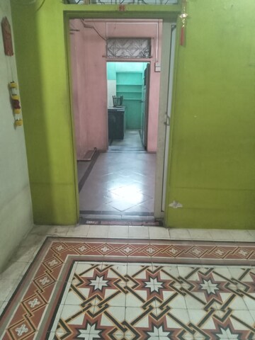 Bedroom in 1 BHK Apartment at Mahim West – for Rent