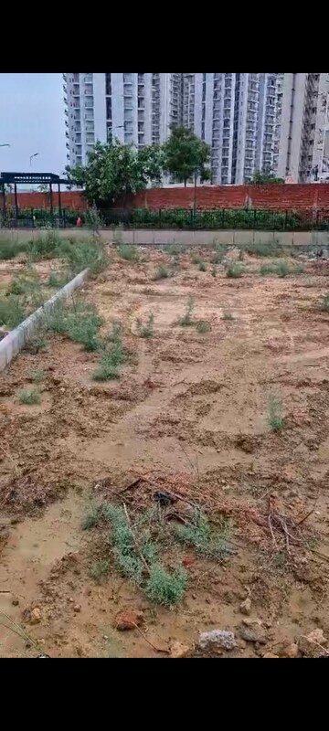 Plot Area in  Plot at BPTP Amstoria, Sector 102 – for Sale