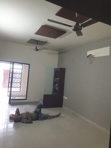 Master Bedroom in 2 BHK Independent House at Sector 16 – for Rent
