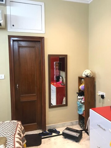 Furnished Amenities in 1 BHK Builder Floor at Sector 54 – for Rent