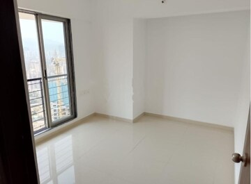 Room in 2 BHK Apartment at Runwal Eirene, Balkum Pada – for Rent
