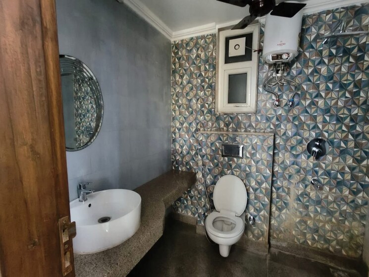 Bathroom, rohini 2 Bedroom 688 Sq.Ft. Builder Floor In Rohini Delhi 8936667