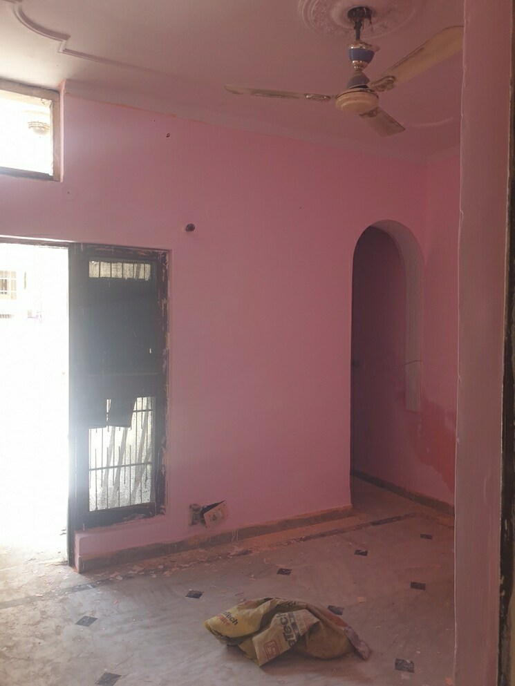 Room, sector 16 2 Bedroom 1250 Sq.Ft. Independent House In Sector 16 Faridabad 8936733