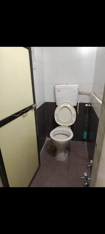 Master Bedroom in 1 BHK Apartment at Shree Sai Sundar Nagar CHS, Lower Parel – for Rent