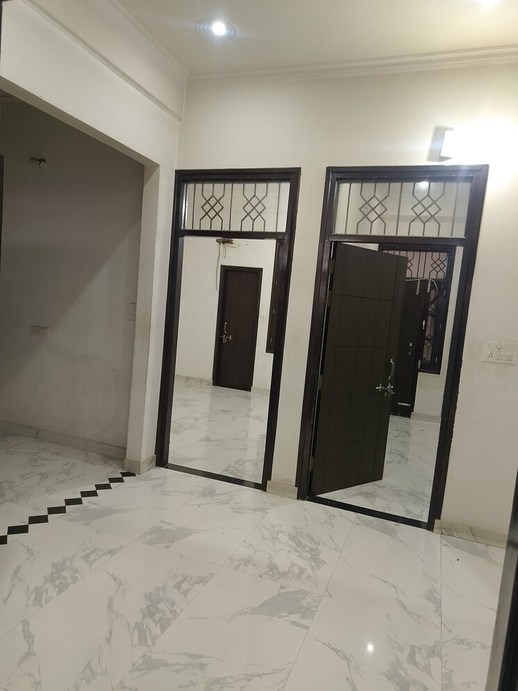 Room, gomti nagar 2 Bedroom 1250 Sq.Ft. Independent House In Gomti Nagar Lucknow 8936694