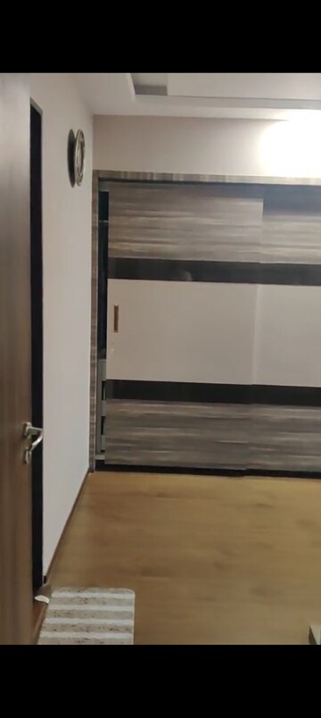 Room in 3 BHK Apartment at Adani Group Western Heights, Andheri West – for Rent