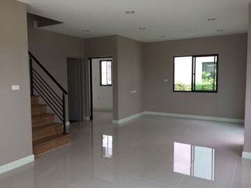 Room in 2 BHK Independent House at Dlf Township – for Sale