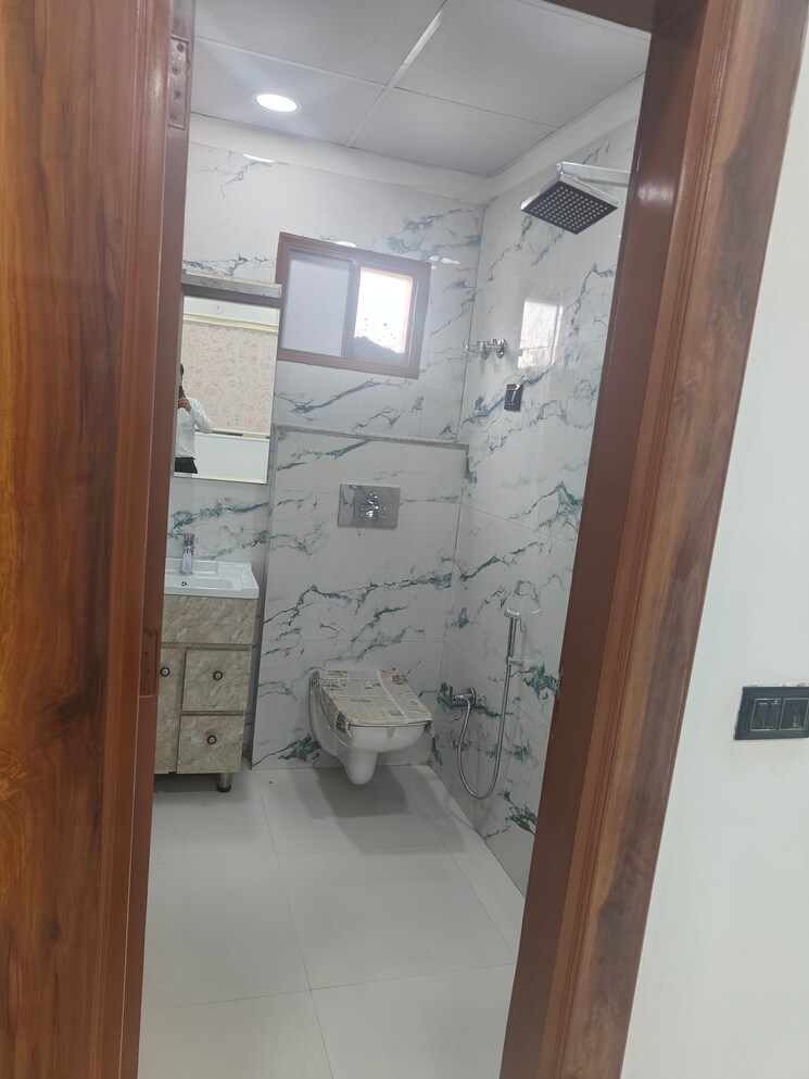 Bathroom, sector 135 2 Bedroom 987 Sq.Ft. Builder Floor In Sector 135 Noida 8936760