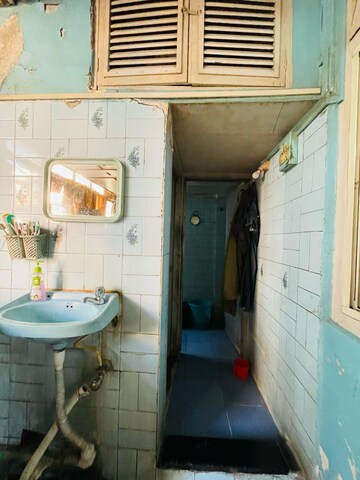 Kitchen in 2 BHK Apartment at The Dadar Makarand Society, Dadar West – for Rent
