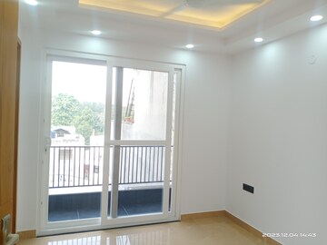 Room in 1 BHK Apartment at Vasant Kunj – for Rent