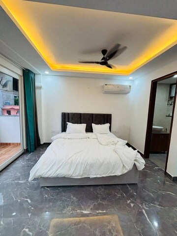 Bedroom in 1 BHK Apartment at Saket – for Rent