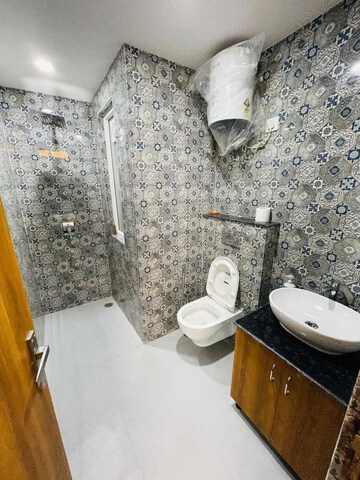 Bathroom in 1 BHK Apartment at Saket – for Rent